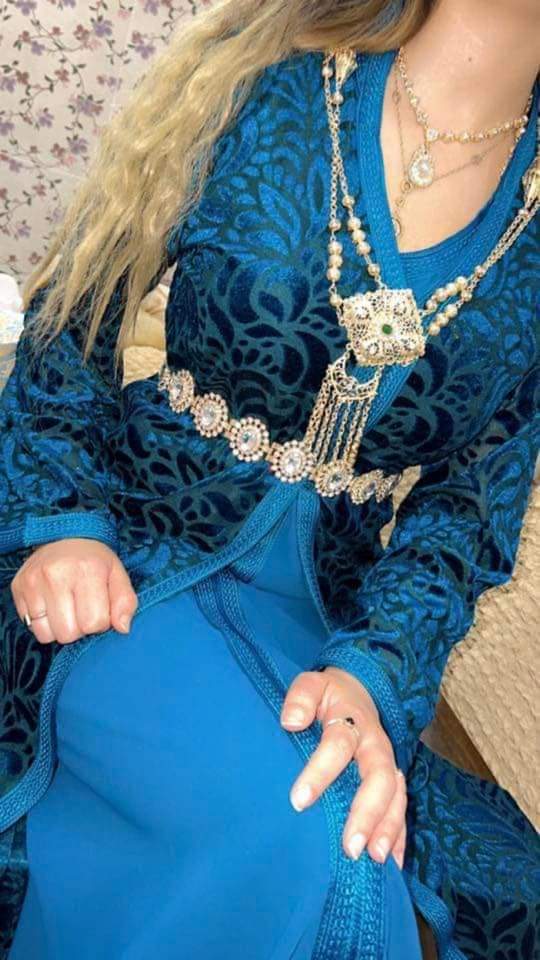 قفطان قطيفة الهوا
